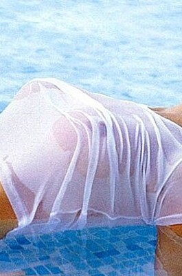 Caprice Bourret 07