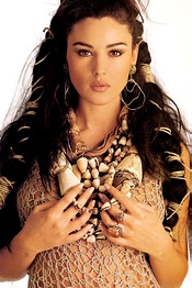 Monica Bellucci Nude