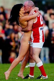 Shock Female Streakers